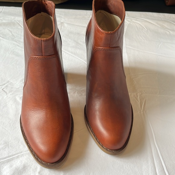 Michael Kors Wayland Leather Low Heel Booties- Whisky Brown- Size 9 - Picture 7 of 10
